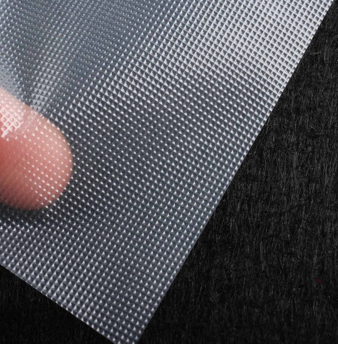 Материалы для вышивки: Выбор стабилизаторов и их применение