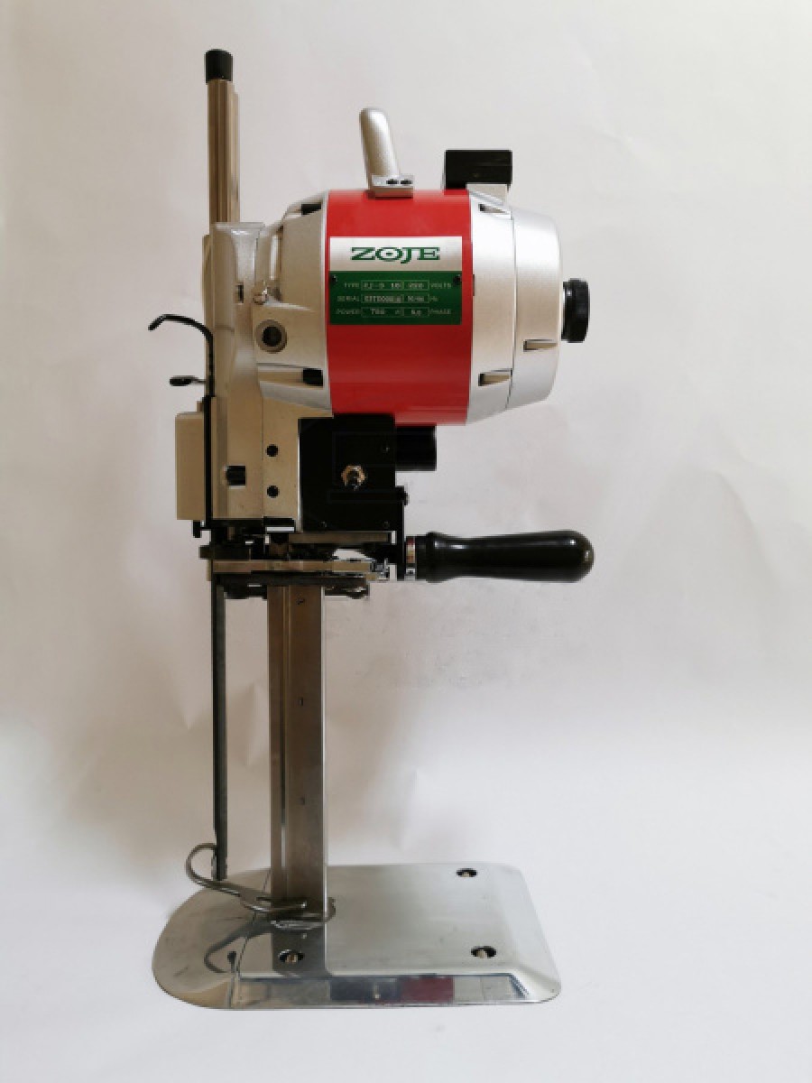 Раскройные Ножи Zoje и Dayang: Откройте для Себя Преимущества Прецизионного Кроя