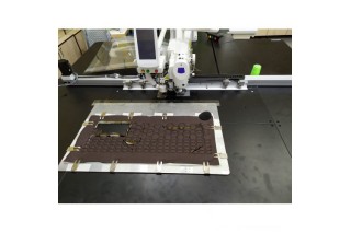 Машина для пришивания деталей по контуру JOYEE JY-K215A-2213HF1 (комплект)
